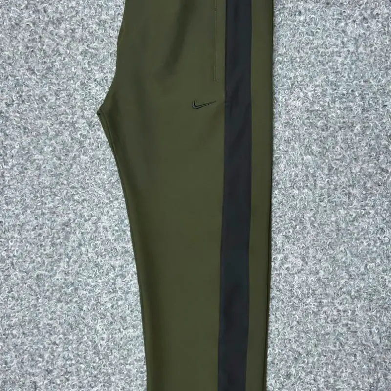 Nike Straight Fit Low Cut Trouser Wholesale Bangladesh Nike Straight Fit Low Cut Trouser Wholesale Bangladesh