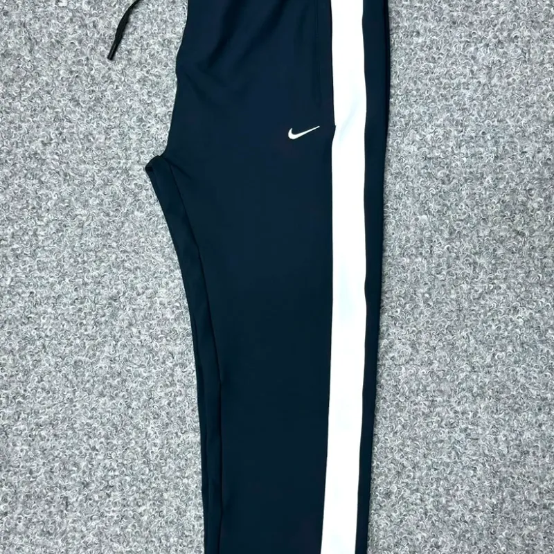 Nike Straight Fit Low Cut Trouser Wholesale Bangladesh Nike Straight Fit Low Cut Trouser Wholesale Bangladesh