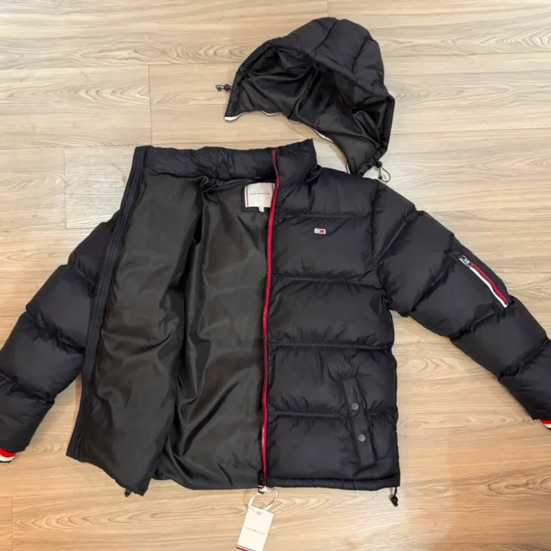 Men’s Tommy Hilfiger Style Hooded Puffer Jacket Wholesale Bangladesh Men’s Tommy Hilfiger Style Hooded Puffer Jacket Wholesale Bangladesh