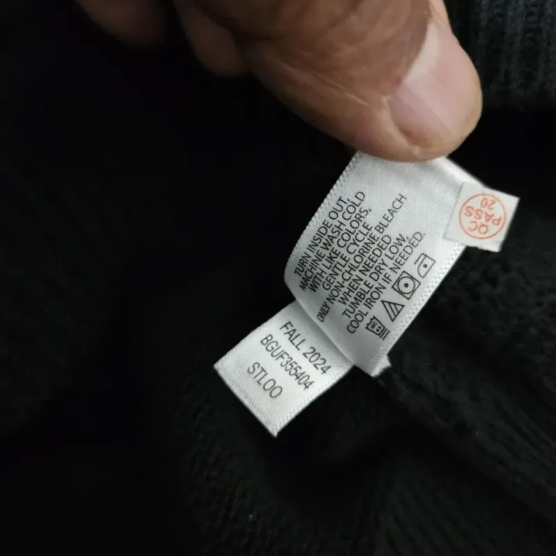 Men's 5-Gauge Cotton Half-Zip Sweater (Style BGUF355404) — 28,000 Pcs Surplus Stock — Wholesale Bangladesh