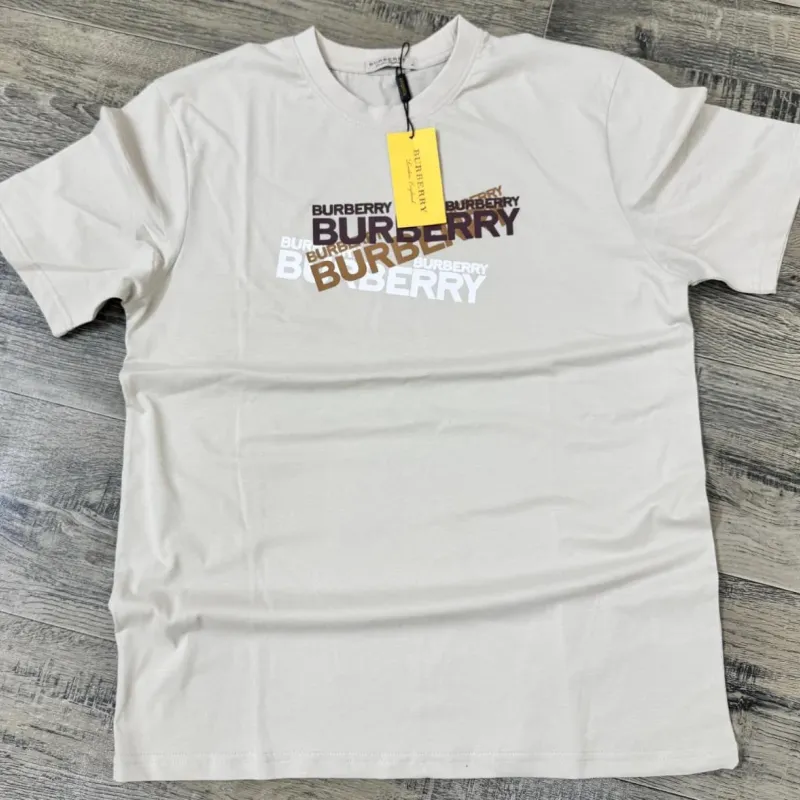 Men’s Premium Stylish Short Sleeve Round Neck T-Shirt Wholesale Bangladesh Men’s Premium Stylish Short Sleeve Round Neck T-Shirt Wholesale Bangladesh