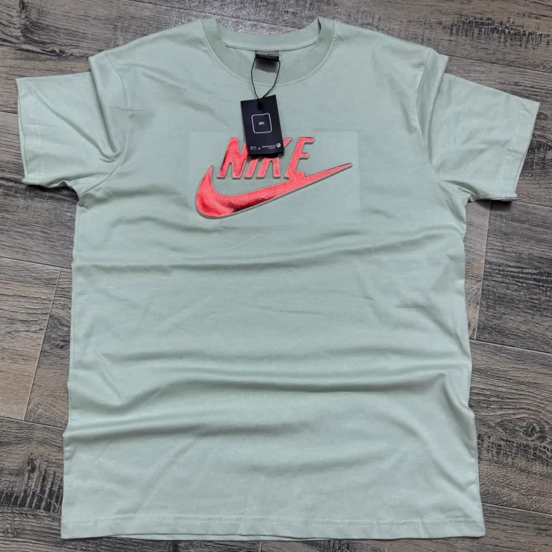 Nike Men's Premium Stylish Round Neck Short Sleeve T-Shirt Wholesale Bangladesh Nike Men's Premium Stylish Round Neck Short Sleeve T-Shirt Wholesale Bangladesh