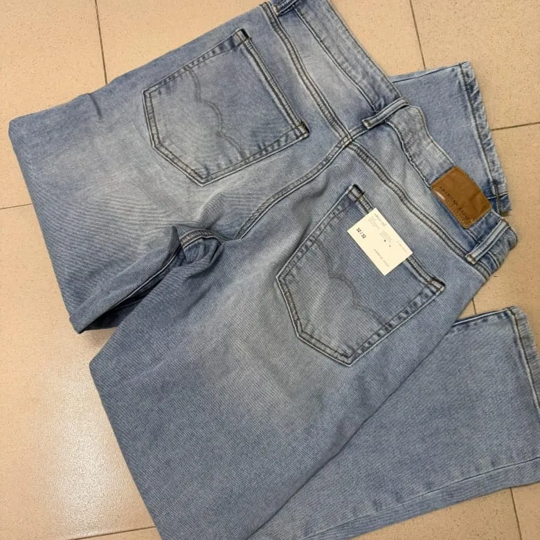 American Eagle Men's Premium Laser Wash Acid Wash Denim Jeans Wholesale – Everywear Bangladesh Ltd American Eagle Men's Premium Laser Wash Acid Wash Denim Jeans Wholesale – Everywear Bangladesh Ltd