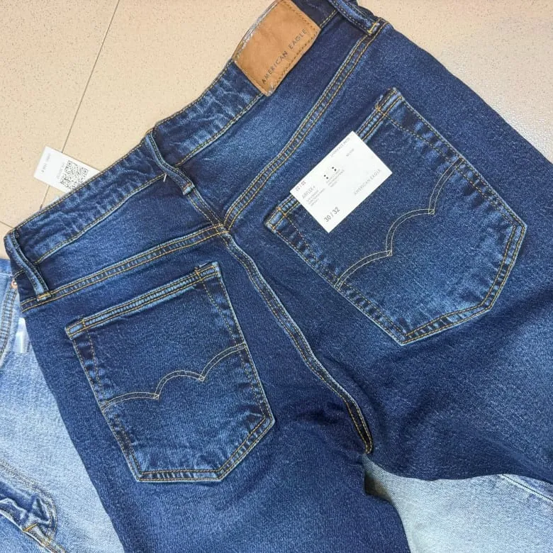 American Eagle Men's Premium Laser Wash Acid Wash Denim Jeans Wholesale – Everywear Bangladesh Ltd American Eagle Men's Premium Laser Wash Acid Wash Denim Jeans Wholesale – Everywear Bangladesh Ltd