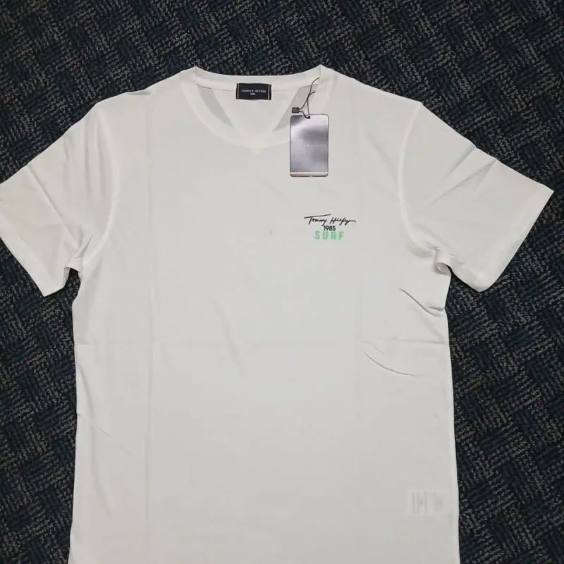 Tommy Hilfiger Men's Cotton T‑Shirt (Classic Flag) Wholesale – Everywear Bangladesh Ltd