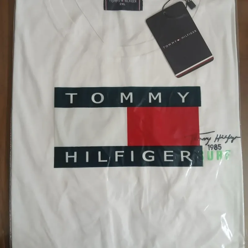 Tommy Hilfiger Men's Cotton T‑Shirt (Classic Flag) Wholesale – Everywear Bangladesh Ltd