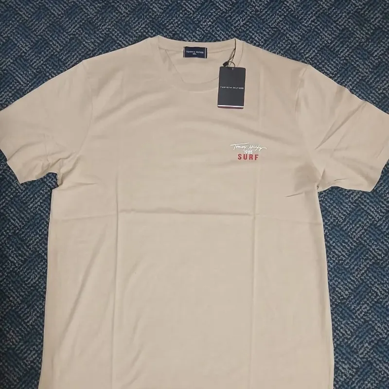 Tommy Hilfiger Men's Cotton T‑Shirt (Classic Flag) Wholesale – Everywear Bangladesh Ltd