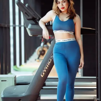 Premium Ladies Yoga Set Wholesale - Everywear Bangladesh 